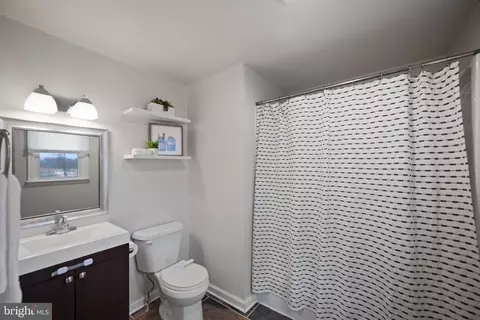 Bath - 15915 Trenton Rd, Upperco, MD 21155 photo 1 of 2