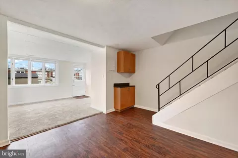 Living - 4436 Annapolis Rd, Halethorpe, MD 21227 photo 7 of 9