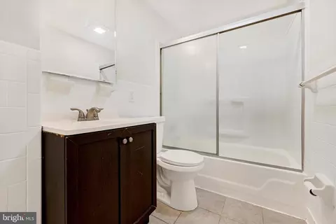 Bath - 4436 Annapolis Rd, Halethorpe, MD 21227 photo 1 of 1