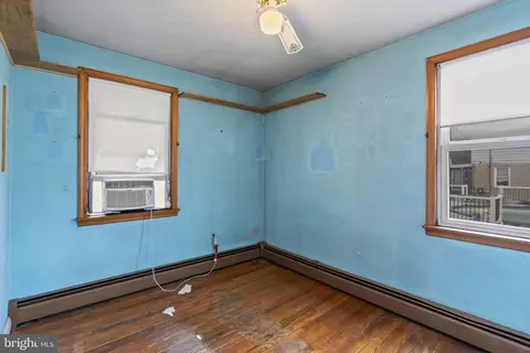 Bedroom - 31 Right Wing Dr, Middle River, MD 21220 photo 4 of 4