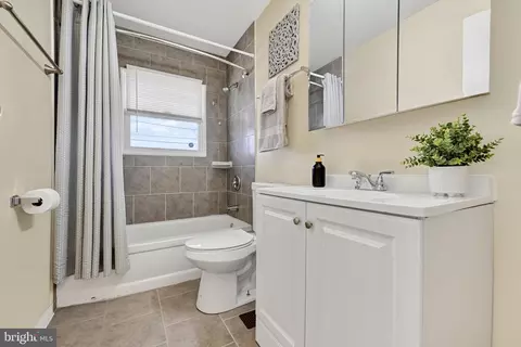 Bath - 3103 Rheims Rd, Windsor Mill, MD 21244 photo 1 of 1