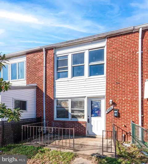 2038 Larkhall Rd, Dundalk, MD 21222