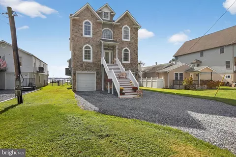 1226 Burke Rd, Middle River, MD 21220