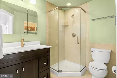 Bath - 2419 Sylvale Rd, Baltimore, MD 21209 photo 1 of 2