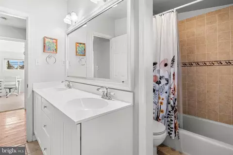 Bath - 2419 Sylvale Rd, Baltimore, MD 21209 photo 2 of 2