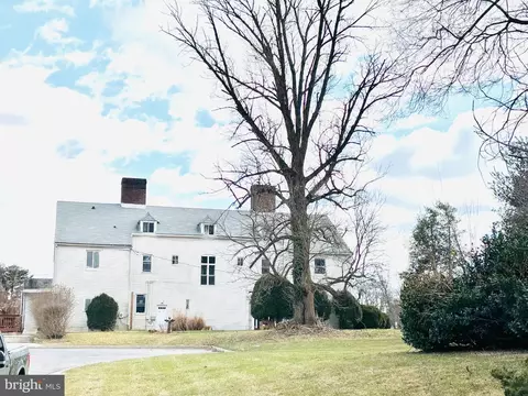 1 Belle Forte Ct, Pikesville, MD 21208