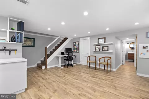 Entry Way - 331 Whitfield Rd, Catonsville, MD 21228 photo 2 of 2