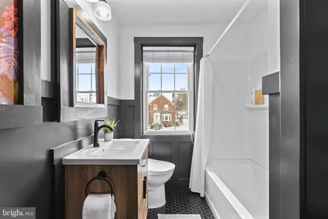 Bath - 331 Whitfield Rd, Catonsville, MD 21228 photo 1 of 5