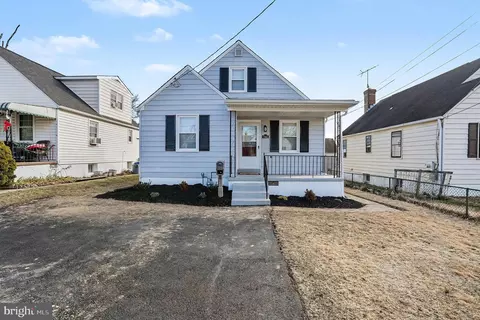 7841 Birmingham Ave, Parkville, MD 21234