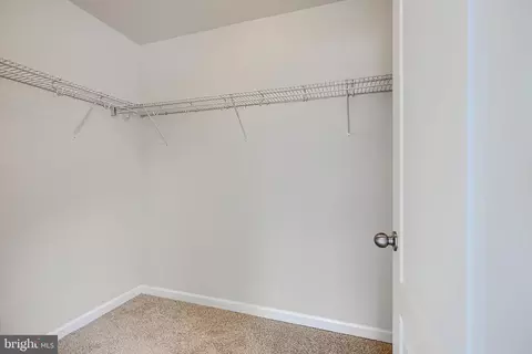 Entry Way - 5908 Gambrill Cir, White Marsh, MD 21162 photo 4 of 9