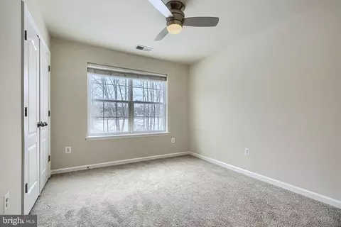 Bedroom - 5908 Gambrill Cir, White Marsh, MD 21162 photo 6 of 9