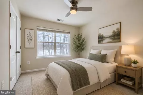 Bedroom - 5908 Gambrill Cir, White Marsh, MD 21162 photo 7 of 9