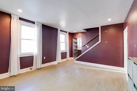 Living - 2513 Wagner Ave, Sparrows Point, MD 21219 photo 1 of 5