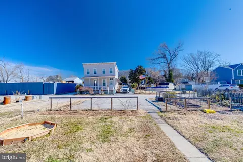 Exterior - 2513 Wagner Ave, Sparrows Point, MD 21219 photo 6 of 8
