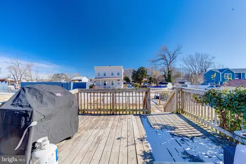 Exterior - 2513 Wagner Ave, Sparrows Point, MD 21219 photo 3 of 8