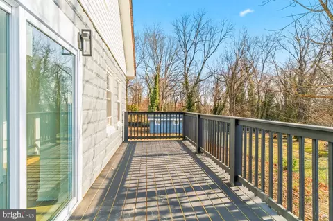Exterior - 413 1st Ave, Halethorpe, MD 21227 photo 2 of 4