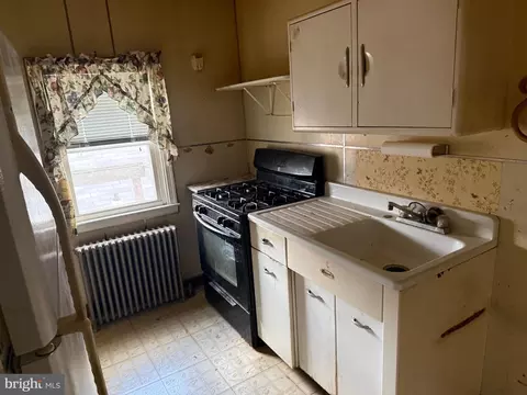 Kitchen - 7435 Kenlea Ave, Nottingham, MD 21236 photo 2 of 2