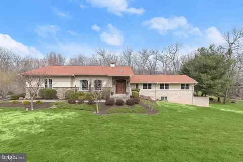 2312 Velvet Ridge Dr, Owings Mills, MD 21117