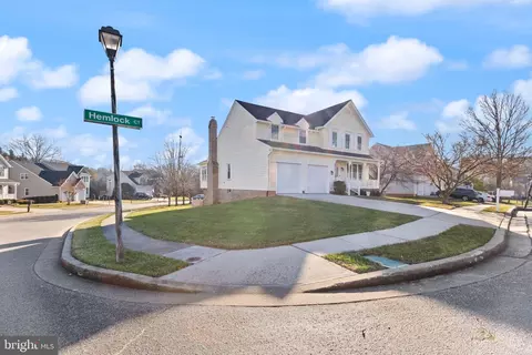 1 Hemlock Ct, Cockeysville, MD 21030