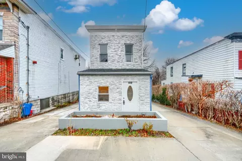 619 Northpoint Rd, Baltimore, MD 21224 photo 3