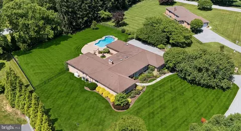 4037 Holly Knoll Dr, Glen Arm, MD 21057