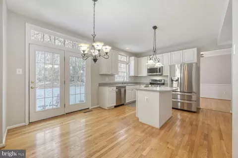 Kitchen - 11400 Eunice Ct, White Marsh, MD 21162 photo 2 of 4