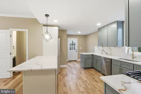 1911 Halethorpe, Halethorpe, MD 21227 photo 16