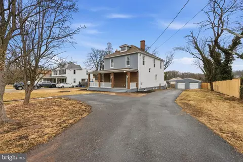 1911 Halethorpe, Halethorpe, MD 21227 photo 3