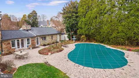 Exterior - 101 Thicket Rd, Baltimore, MD 21212 photo 10 of 10