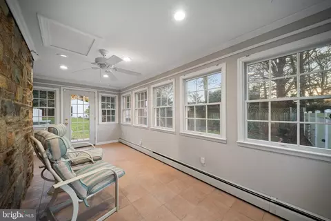 Entry Way - 101 Thicket Rd, Baltimore, MD 21212 photo 1 of 3
