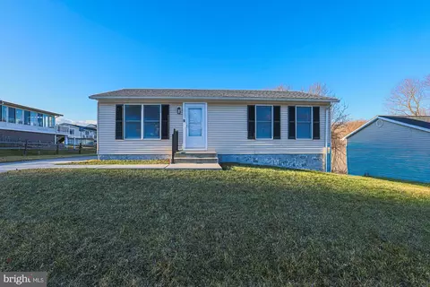 6 Silver Maple Ct, Middle River, MD 21220