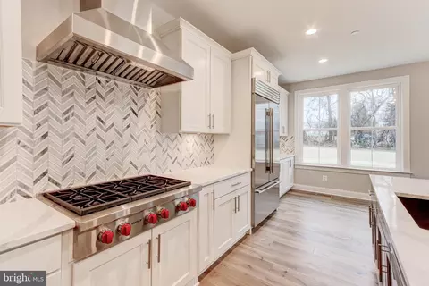 Entry Way - 3114 Mount Zion Rd, Upperco, MD 21155 photo 5 of 13