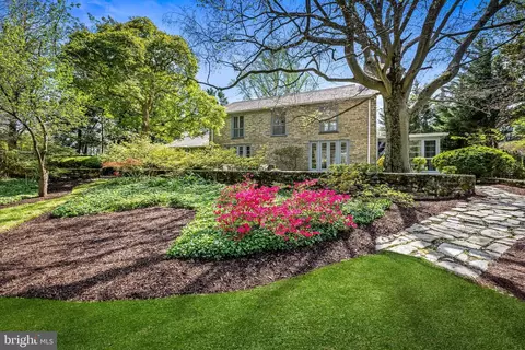 6 Meadow Rd, Baltimore, MD 21212