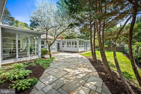 Exterior - 6 Meadow Rd, Baltimore, MD 21212 photo 11 of 15