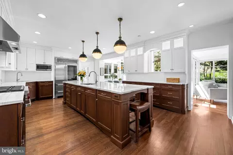 Kitchen - 6 Meadow Rd, Baltimore, MD 21212 photo 2 of 6