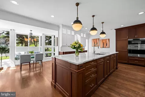 Kitchen - 6 Meadow Rd, Baltimore, MD 21212 photo 5 of 6