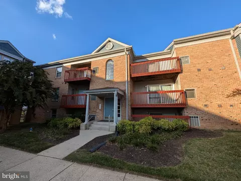 2 Cloverwood Ct #101, Essex, MD 21221