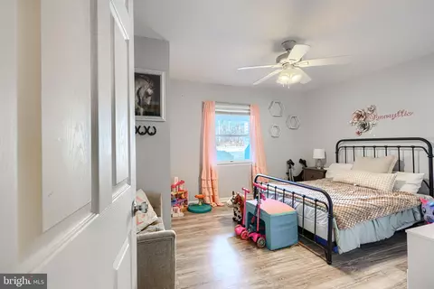 Bedroom - 11513 Eastern Ave, Middle River, MD 21220 photo 2 of 6