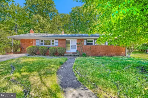 3204 Timberfield Ln, Pikesville, MD 21208