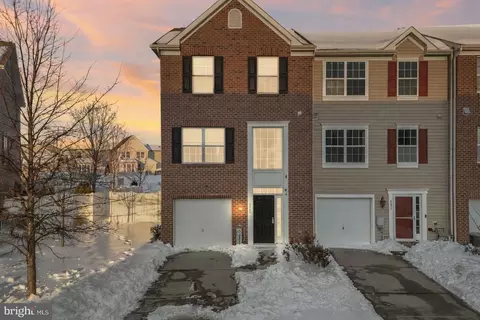 8449 Stansbury Lake Dr, Dundalk, MD 21222