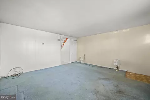 Living - 446 Bigley Ave, Halethorpe, MD 21227 photo 3 of 4
