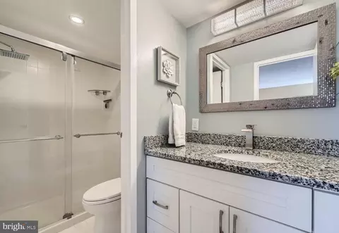 Bath - 205 E Joppa Rd #808, Towson, MD 21286 photo 6 of 6