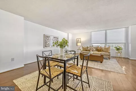 Dining - 205 E Joppa Rd #808, Towson, MD 21286 photo 1 of 1