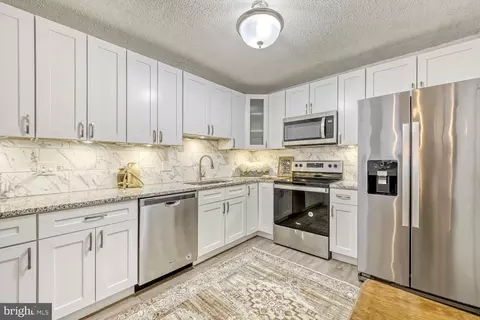 Kitchen - 205 E Joppa Rd #808, Towson, MD 21286 photo 2 of 3