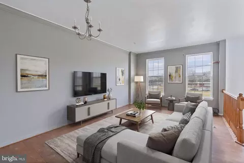 Living - 811 Middle River Rd, Middle River, MD 21220 photo 6 of 6