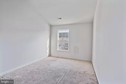 Bedroom - 811 Middle River Rd, Middle River, MD 21220 photo 6 of 10