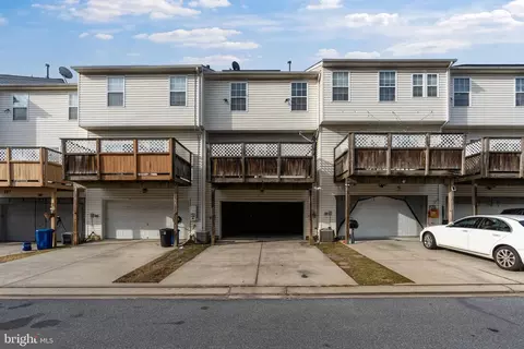 Exterior - 811 Middle River Rd, Middle River, MD 21220 photo 5 of 7