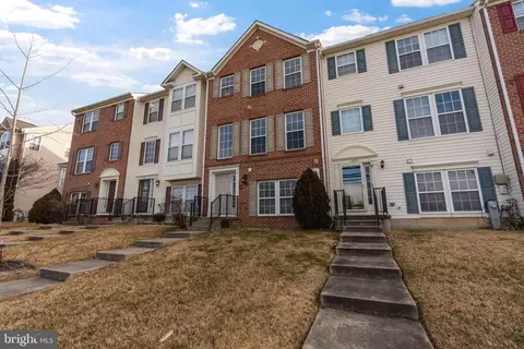 Exterior - 811 Middle River Rd, Middle River, MD 21220 photo 2 of 7
