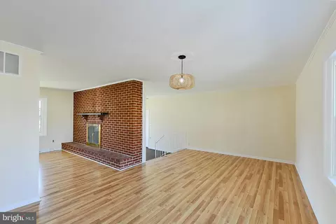 Living - 3702 E Joppa Rd, Nottingham, MD 21236 photo 10 of 15
