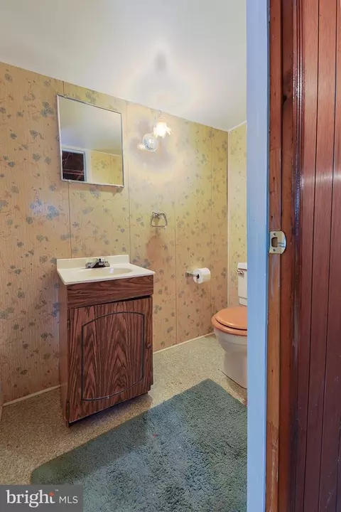 Bath - 3702 E Joppa Rd, Nottingham, MD 21236 photo 6 of 7